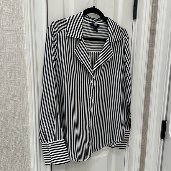 Paige Elora white bluebell striped button down shirt. - Picture 4 of 5